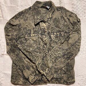 Vintage Chico’s Khaki / Olive Embroidered Lightweight Collared Jacket